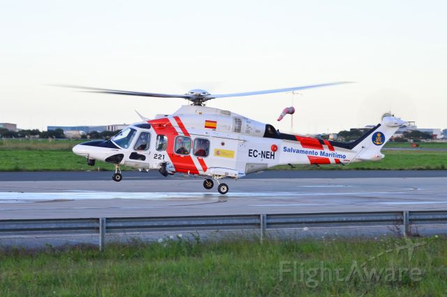 EC-NEH — - Helicoptero de Salvamento Maritimo 