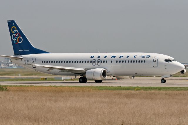 BOEING 737-400 (SX-BKT)