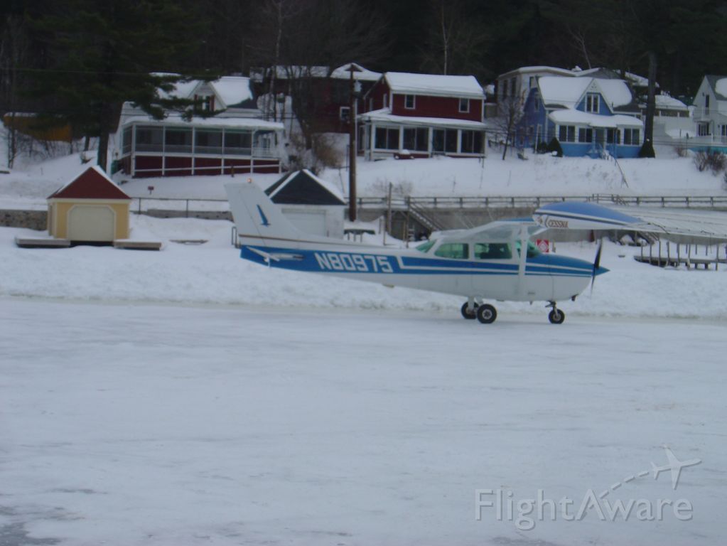 Cessna Skyhawk (N80975) - ALTON BAY FEB 09
