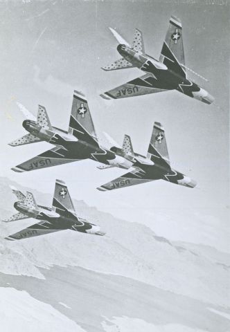 North American Super Sabre — - SCANNED FROM PHOTOGRAPHbr /F-100 SUPER SABRE THUNDERBIRDS