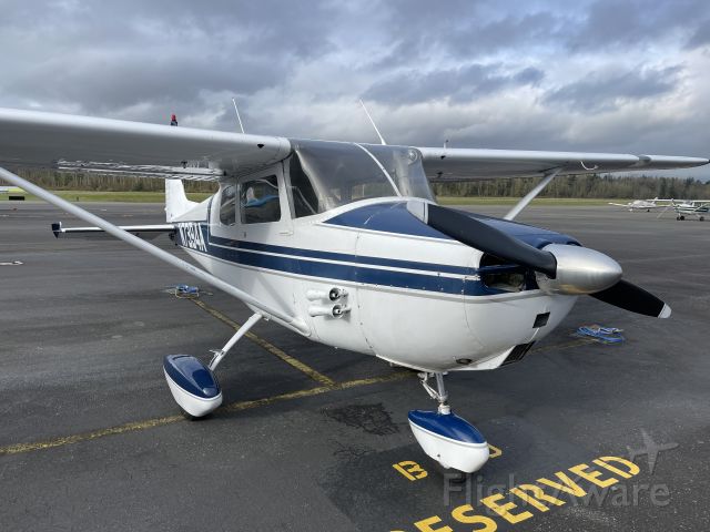 Cessna Skyhawk (N7394A)