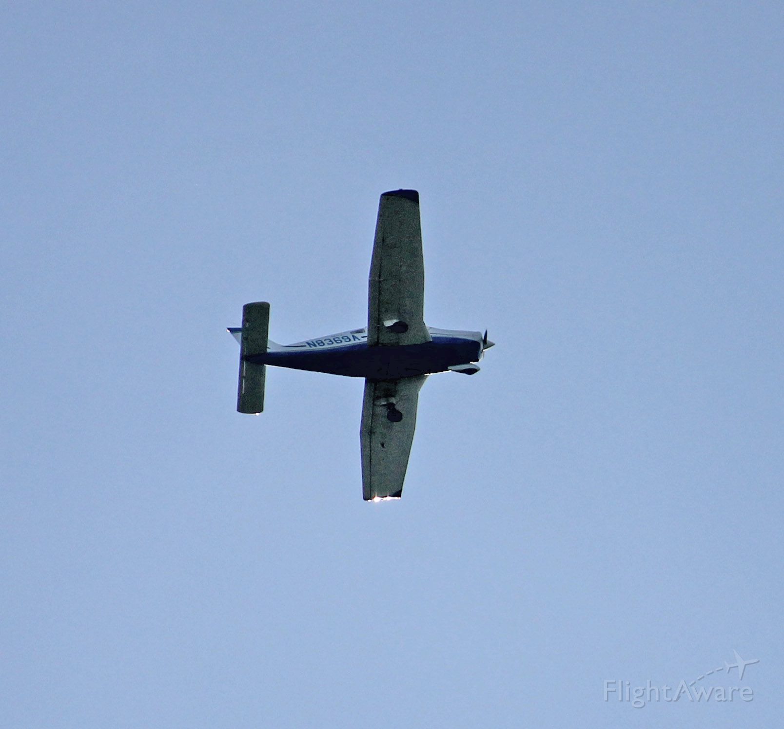 Piper Cherokee (N8369A) - Departing RWY 18 Joplin, MO.