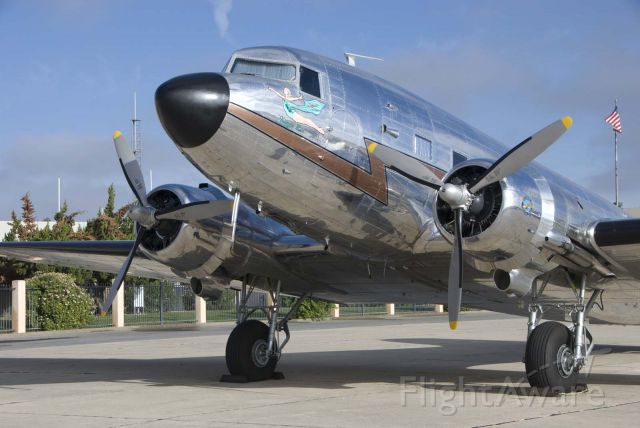 Douglas DC-3 (N3006) - 2nd try. DC3 at PRB