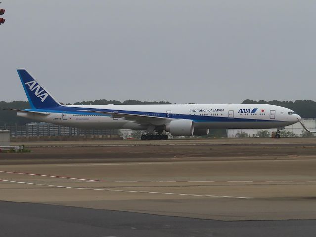BOEING 777-300ER (JA794A) - Photo taken on Sep 08, 2022.
