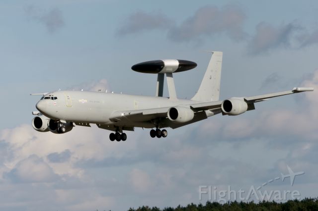 CSZ106 — - RAF E-3D Sentry ZH106 (retired), arriving Mildenhall, as touch-and-go circuits, 02.11.2021 mp©ð¸