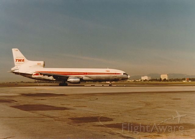 Lockheed L-1011 TriStar — - TWA L-1011 TriStar in early TWA markings ready for take off spring 1977