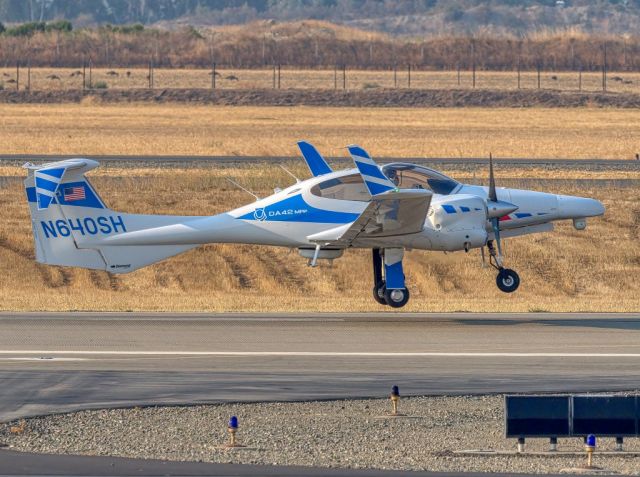 Diamond Twin Star (N640SH) - Diamond Aircraft DA42MNG at Livermore Municipal Airport, Livermore CA.br /August 2020