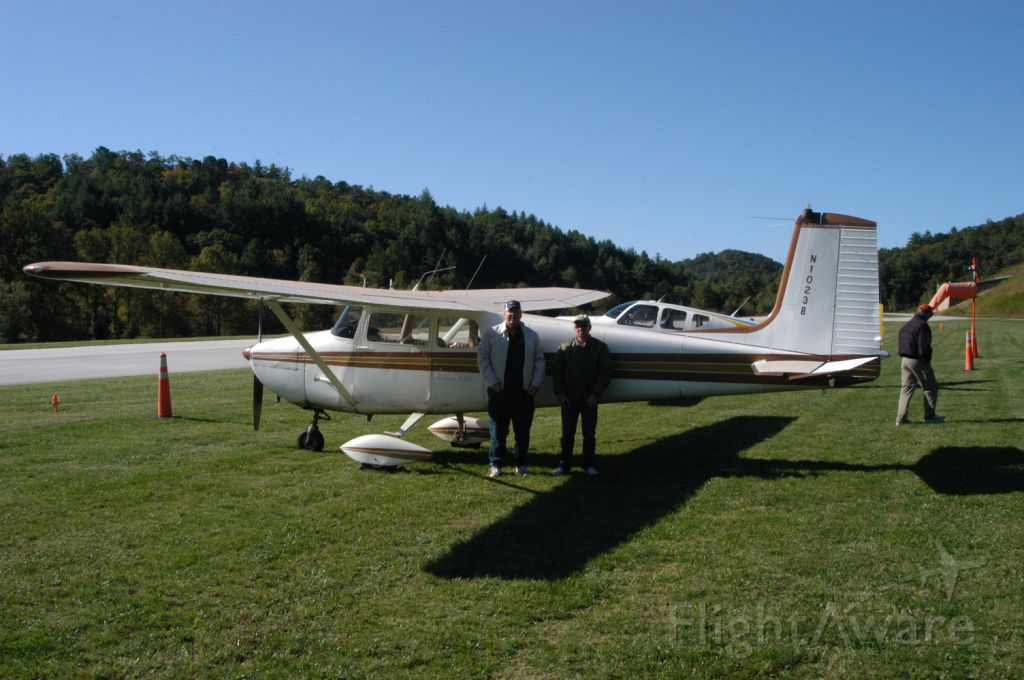 Cessna Skyhawk (N1023B) - HEAVENS LANDING CLAYTON GA