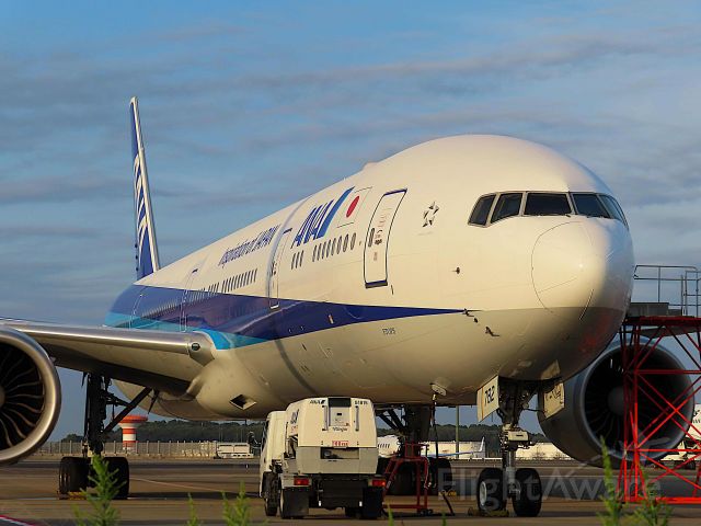 BOEING 777-300ER (JA782A) - I took this picture on Oct 14, 2020.
