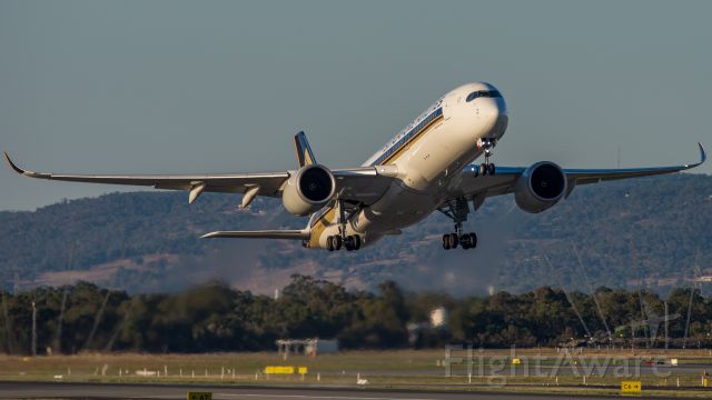 Airbus A350-900 (9V-SHI)