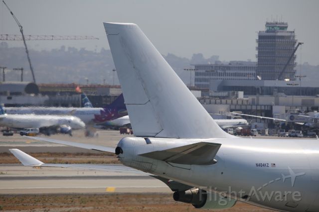 Boeing 747-400 (N404KZ)