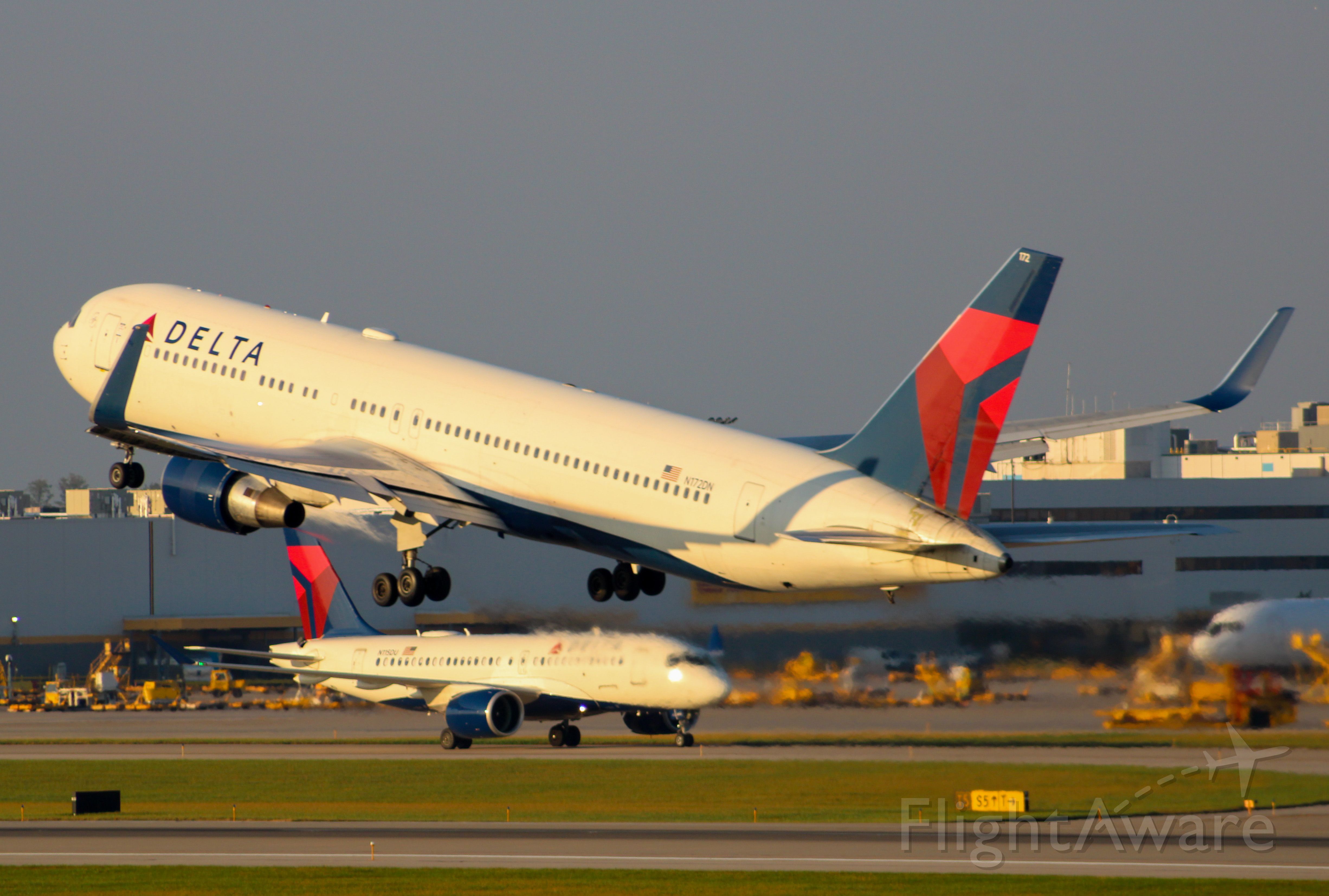 BOEING 767-300 (N172DN) - Delta 767-300 departing RWY 18L.