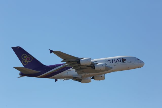 Airbus A380-800 (HS-TUE)