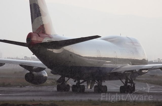 Boeing 747-400 (G-CIVJ) - RAINING IN MEXICO CITY
