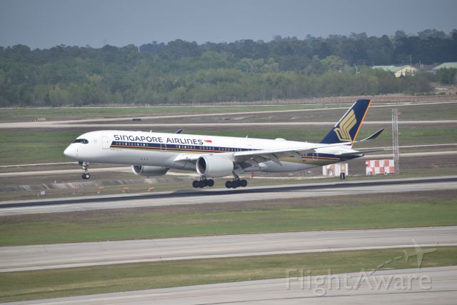 Airbus A350-900 (9V-SMB) - 3/18/2017: My first time catching the Singapore Airlines Airbus A350-941 at KIAH. 