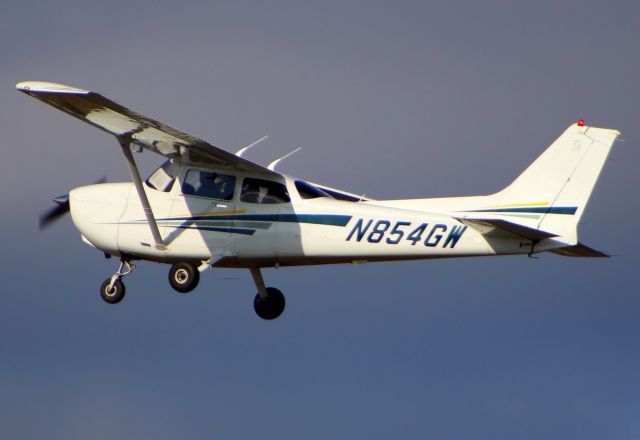 Cessna Skyhawk (N854GW)