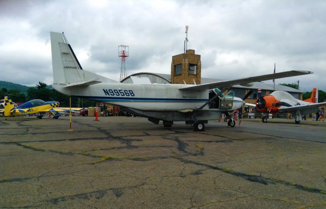Cessna Caravan (N9956B)