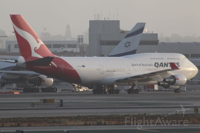 Boeing 747-400 (VH-OEH) - TAXING TO THE GATE AFTER EARLY MORNING ARRIVAL