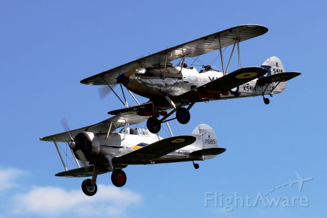 — — - 1938 Gloster Gladiator, 1934 Hawker Hind