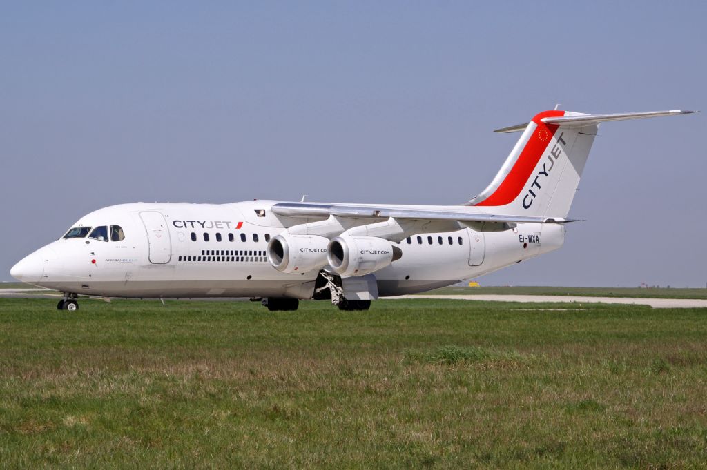 Avro Avroliner (RJ-85) (EI-WXA)