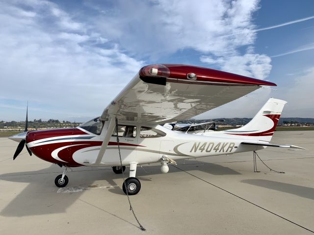Cessna Skylane (N404KR)