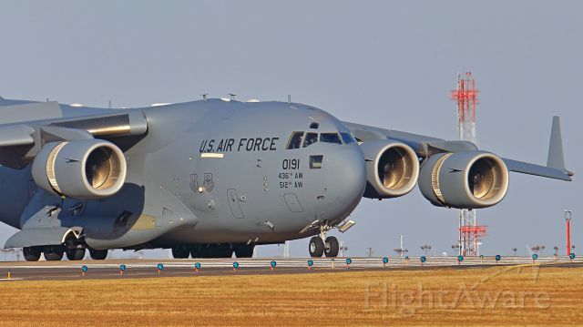 Boeing Globemaster III (01-0191) - November 17, 2018, Nashville, TN -- This C-17A, call-sign "RIDER88," just arrived on runway 20R and taxiing to the Tennessee National Guard ramp. Uploaded in low-resolution. Full resolution is available at cowman615 at Gmail dot com. cowman615@gmail.com