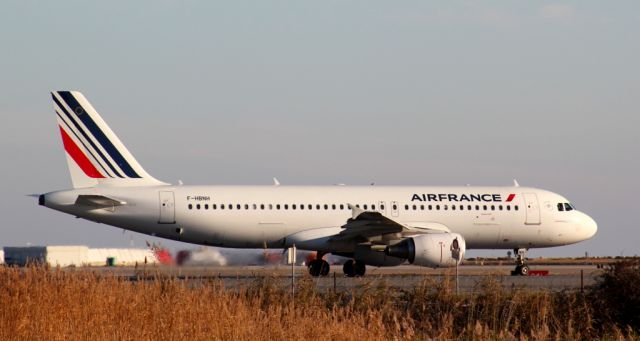 Airbus A320 (F-HBNH)