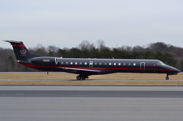 Embraer ERJ-145 (N3DE) - CHAMPION AIR LLC (UNCC basketball team headed to North Texas) taxiing at KJQF - 1/3/18 