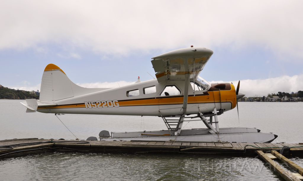 De Havilland Canada DHC-2 Mk1 Beaver (N5220G) - San Francisco Seaplane Tours Inc - Dehavilland BEAVER DHC-2 MK.1 N5220G in Sausalito