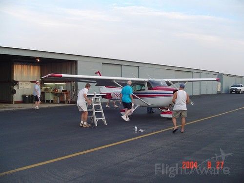 Cessna Skyhawk (N1163F)