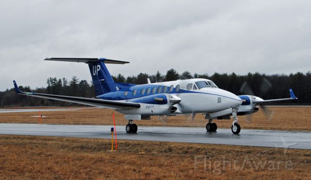 Beechcraft Super King Air 350 (N820UP) - A Wheels Up King Air 350i gets ready to depart to White Plains (HPN) from Saratoga County Airport (5B2)