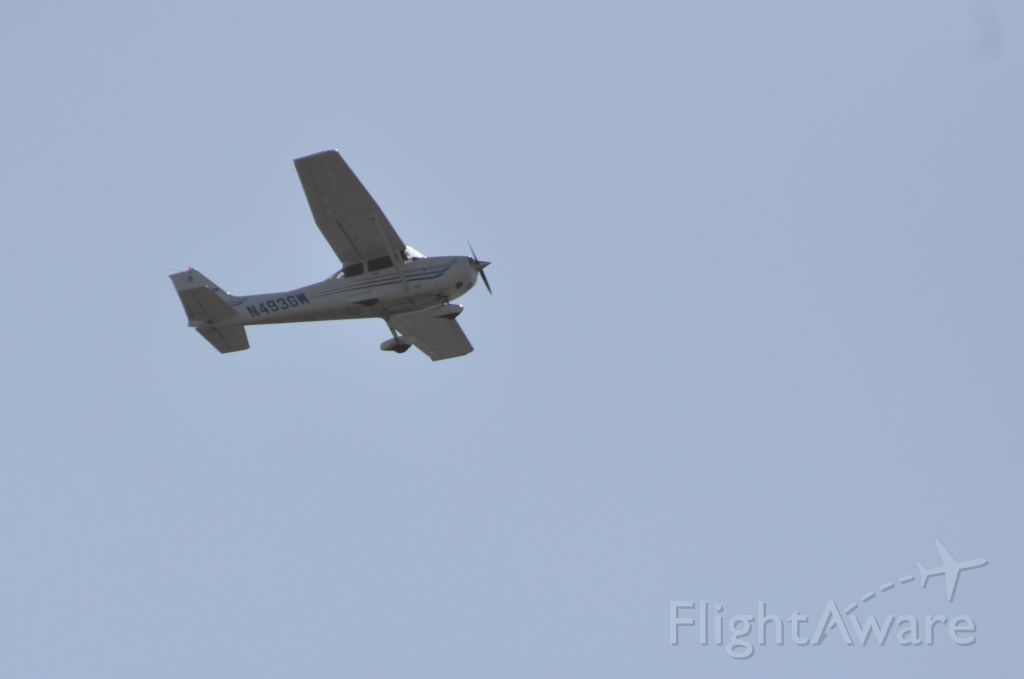 Cessna Skyhawk (N493GW)