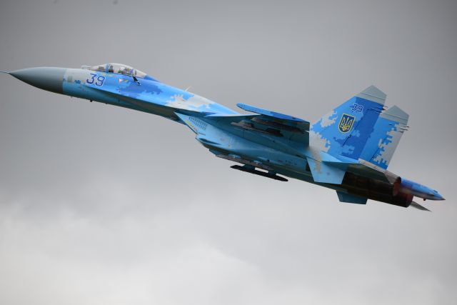 Sukhoi Su-27 Flanker —