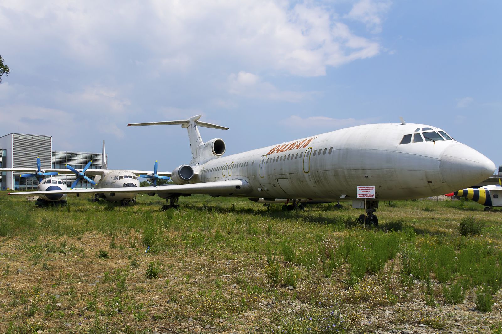 Tupolev Tu-154 (LZ-BTU) - Balkan Bulgarian br /Tupolev Tu-154B-2