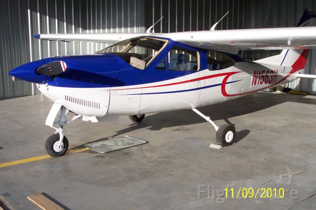 Cessna 177RG Cardinal RG (N1563H)
