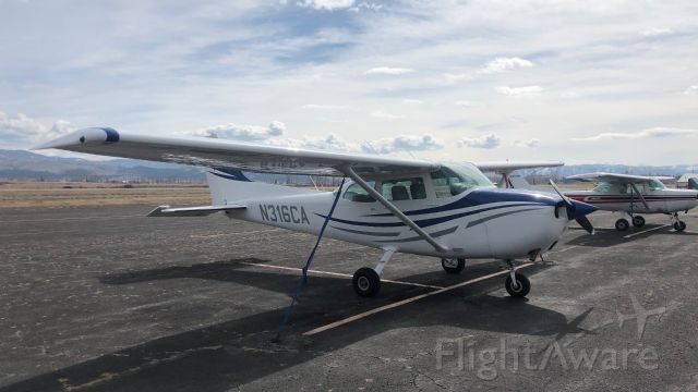 Cessna Skyhawk (N316CA) - N316CA In Hamilton MT