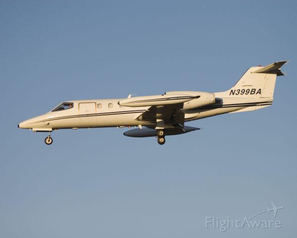 Learjet 35 (N399BA)