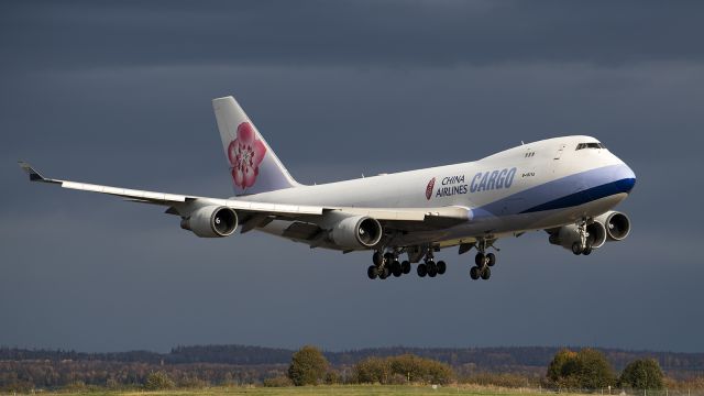 Boeing 747-400 (B-18715) - Taken 10-3-2020