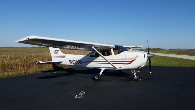 Cessna Skyhawk (N134B)