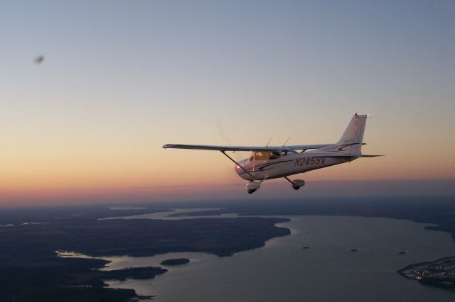 Cessna Skyhawk (N2459V) - C-172 HUNTSVILLE FLIGHT CENTER