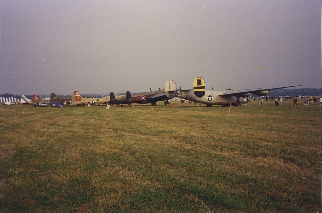 Consolidated B-24 Liberator (N224J) - a busy geneseo back in early 1990s. the chino of the east