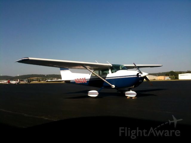 Cessna Skyhawk (N21035)