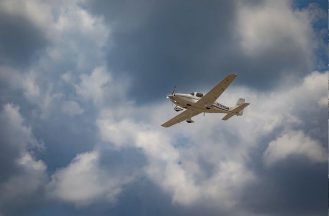 Cirrus SR-22 (N148SW) - Fly in at Franklin field