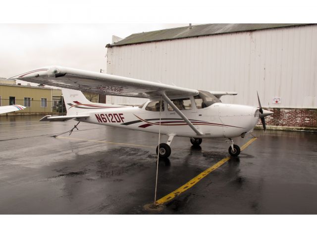 Cessna Skyhawk (N612DF) - Garmin 1000 equipped.