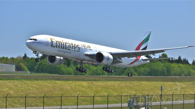 BOEING 777-300 (A6-EGQ) - BOE195 (LN:1014) nears touchdown to runway 34L to complete a test flight to KMWH on 5/12/12.