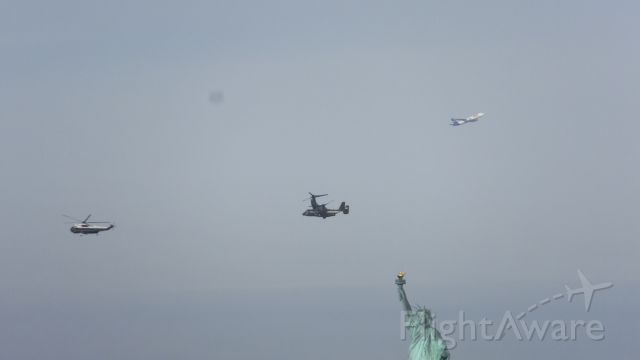 — — - Pope Francis leaving Manhattan with Osprey escort, taking a close look at The Lady, while FedEx is taking off from Newark.