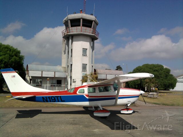 Cessna 206 Stationair (N19TL)