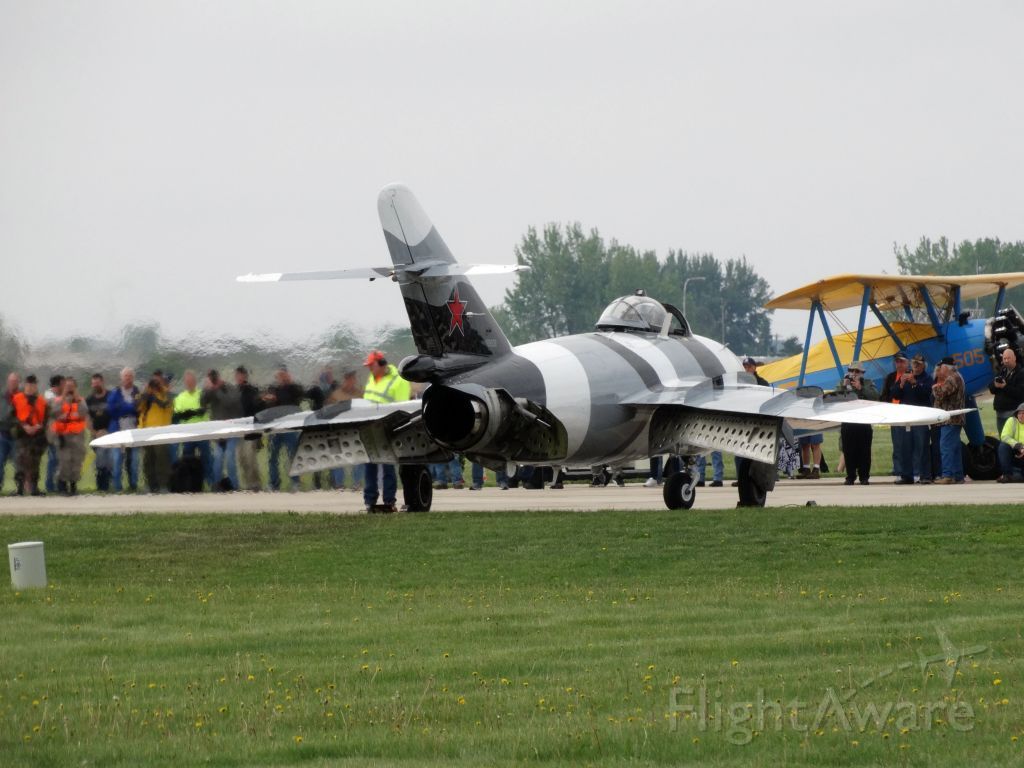 MIKOYAN MiG-17 (N6953X)