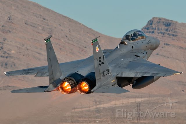— — - F-15E STRIKE EAGLE WITH BURNERS