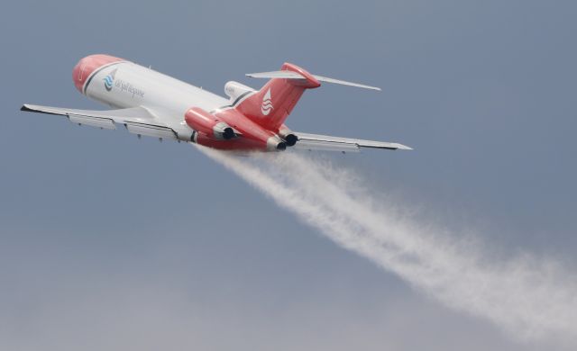 Boeing 727-100 (G-ORSA) - Demo of spill control at Farnborough